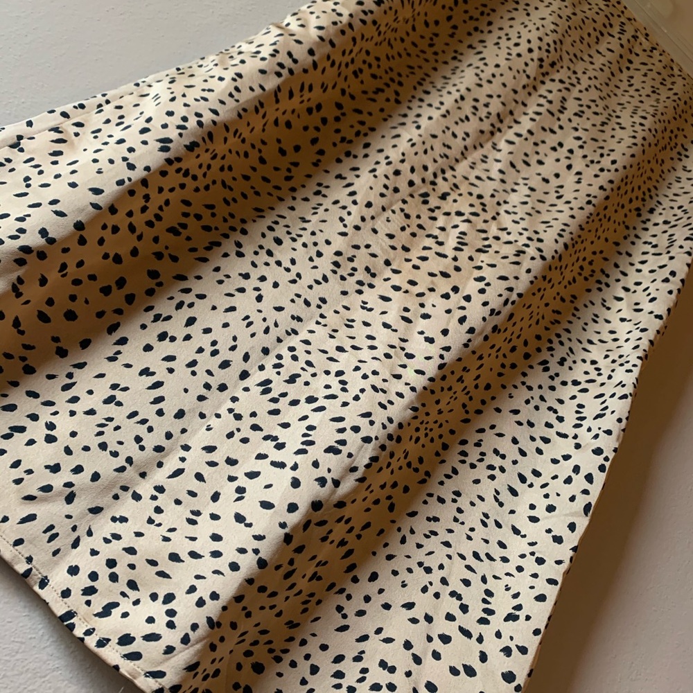 Silky cheetah print skirt